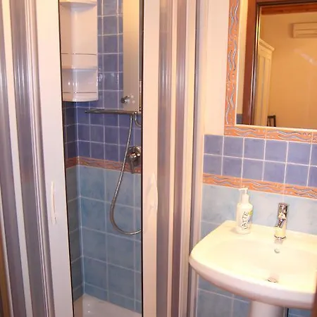 アパート La Finestra Sotto La Rocca